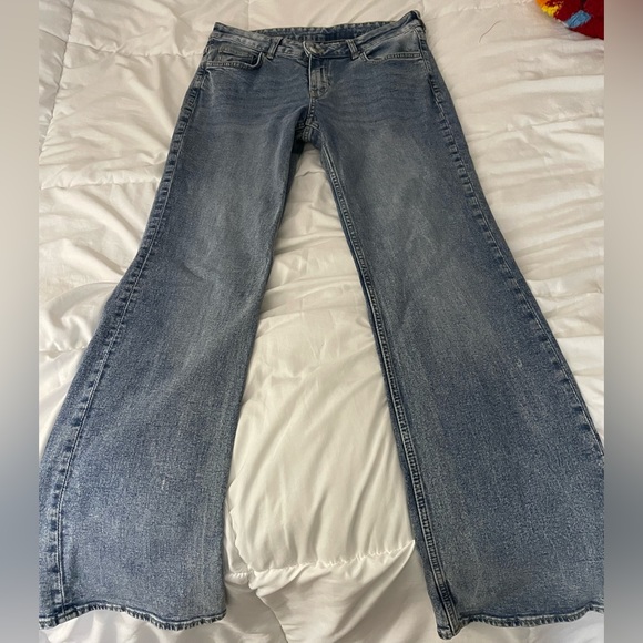 Denim - H&M DIVIDED Light Wash Low Rise Flare Jeans